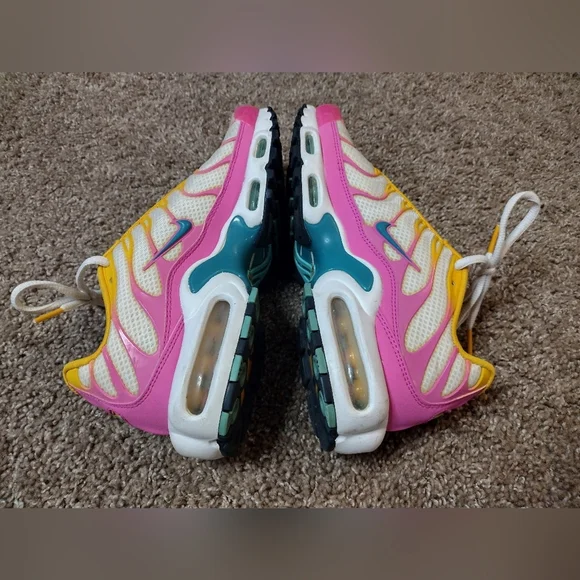 Nike Women's Air Max Plus Premium White Tropical Twist Sneakers 8.5 - Picture 5 of 12